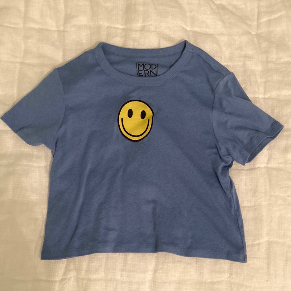 Blue crop top w/ smiley face iron on